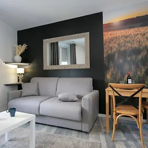  Appartement Les Champs, T2 Hypercentre Chic Et Cosy Wifi Par Sovalfi